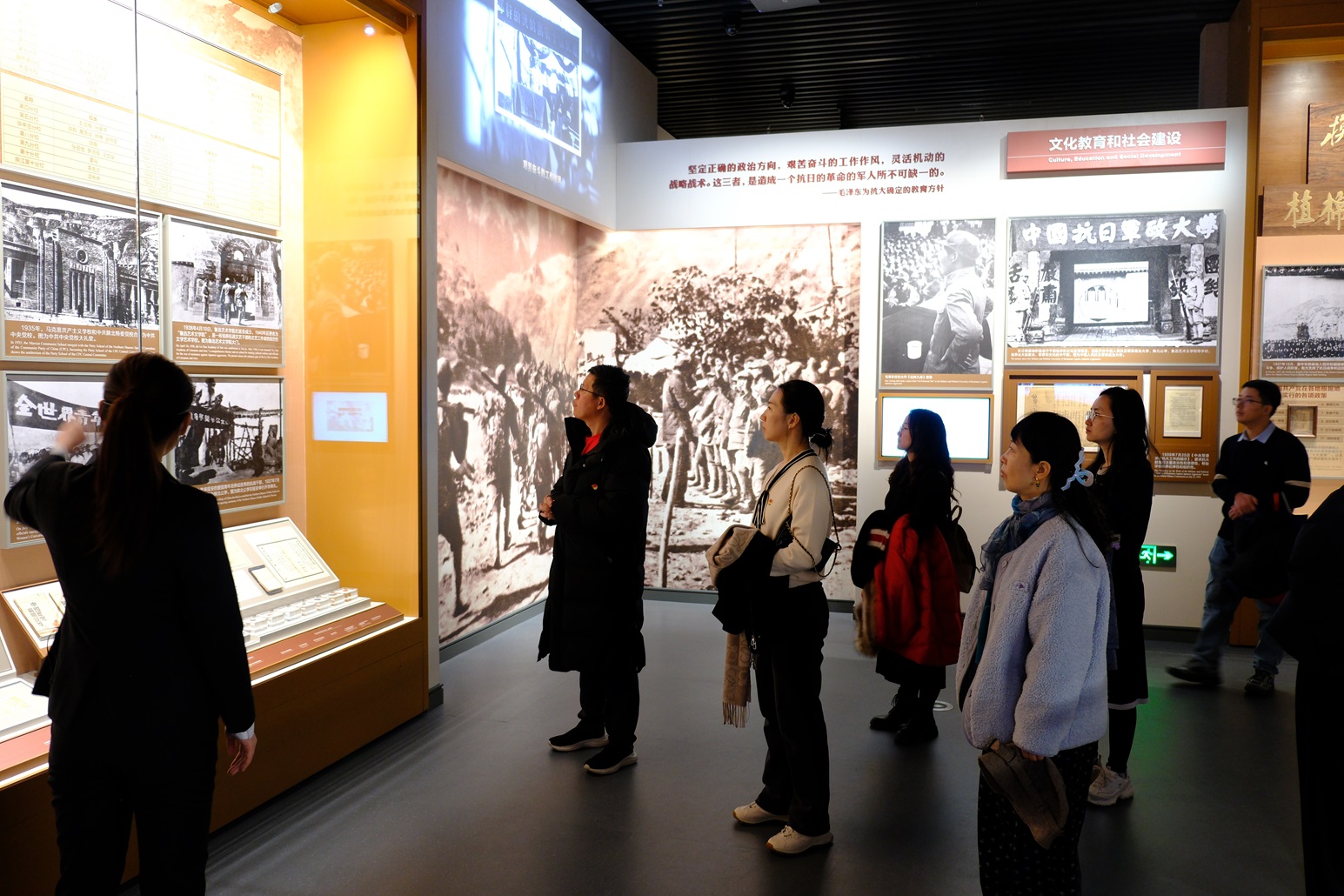 8155670f2df843e0925c8a4be0fb443d.jpg